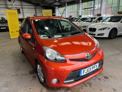 Gebraucht Toyota Aygo 2013 Orange Kleinwagen