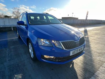Usado Skoda Octavia SE Technology 116 CV (85 kW) 2019 Azul Familiar
