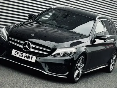 Begagnad Mercedes C220 AMG line 2018 Svart Kombi