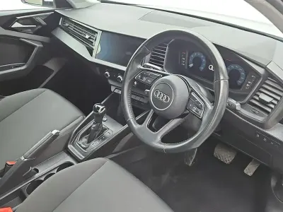 Begagnad Audi A1 Sportback Design 116 HK (85 kW) 2020 Vit Halvkombi