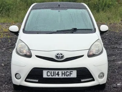 Used Toyota Aygo 2014 White Hatchback