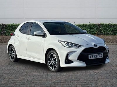 Used Toyota Yaris Hybrid Design 2024 White Hatchback