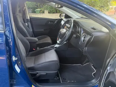 Used Toyota Auris Hybrid Design 2018 Blue Hatchback