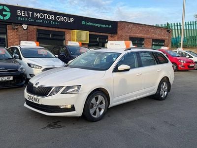 Used Skoda Octavia SE Technology 115 HP (84 kW) 2018 White Estate