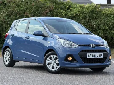 Used Hyundai i10 SE 66 HP (48 kW) 2016 Blue Hatchback
