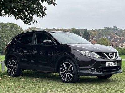 Black Used 2014 Nissan Qashqai Tekna SUV | £5,420 (Fair price)