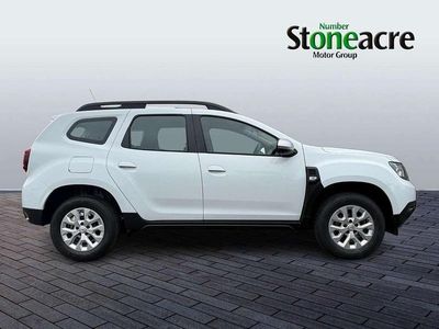 Used Dacia Duster Comfort 91 HP (66 kW) 2022 White SUV