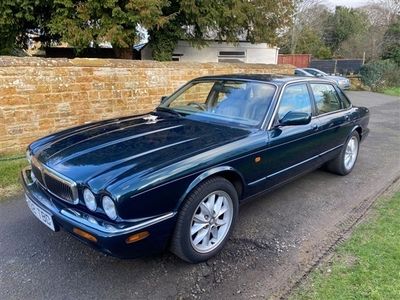 used Jaguar XJ8 XJ Series 4.04dr