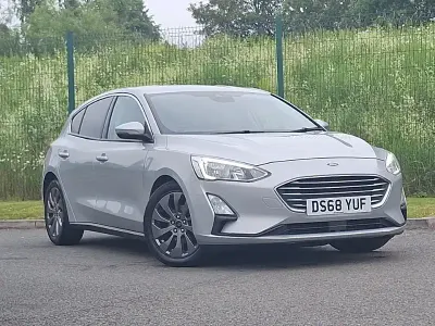 Used Ford Focus Zetec 100 HP (73 kW) 2018 Silver Hatchback