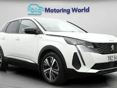 Used Peugeot 3008 Allure Premium 300 HP (220 kW) 2022 White SUV