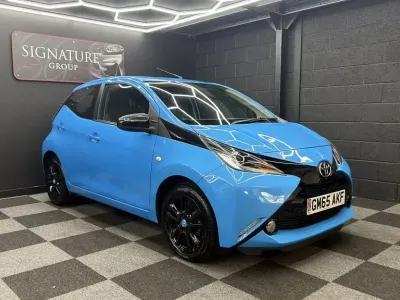 Used Toyota Aygo X-cite 68 HP (50 kW) 2015 Blue Hatchback