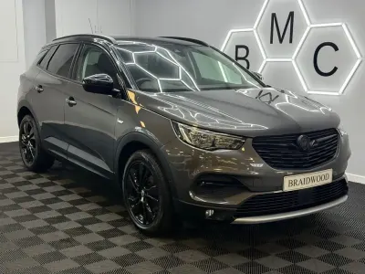 Used Vauxhall Grandland X Design Edition 130 HP (95 kW) 2019 Grey SUV