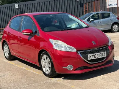Used Peugeot 208 Active 2013 Red Hatchback