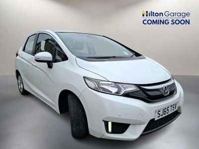 Used Honda Jazz SE 102 HP (75 kW) 2015 White Hatchback
