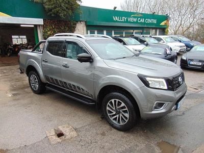 Grey Used 2017 Nissan Navara Tekna Pickup | £9,995 (Super price)