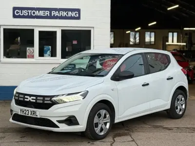 Used Dacia Sandero Essentiel 91 HP (66 kW) 2023 White Hatchback