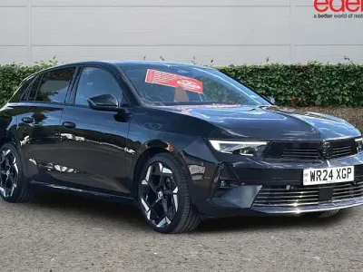 Used Vauxhall Astra GSe 224 HP (164 kW) 2023 Black Hatchback