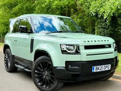 Używany Land Rover Defender SE 2021 SUV