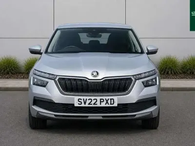 Used Skoda Kamiq 94 HP (69 kW) 2022 Brilliant silver metallic SUV