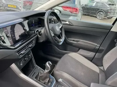 Used VW Polo Life 95 HP (69 kW) 2024 Black Hatchback