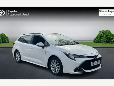 Used Toyota Corolla 140 HP (102 kW) 2024 White Estate