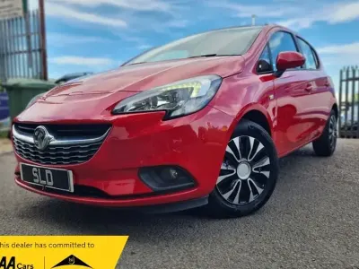 Used Vauxhall Corsa Design Edition 90 HP (66 kW) 2015 Red Hatchback