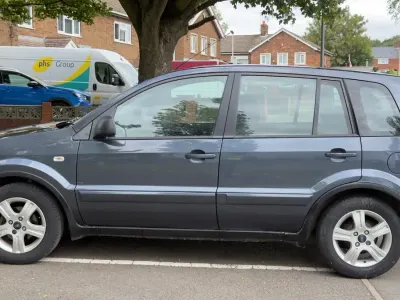 Used Ford Fusion Zetec 68 HP (50 kW) 2010 Grey Hatchback