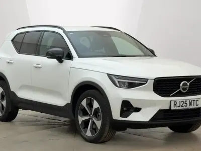 Used Volvo XC40 Plus 160 HP (117 kW) 2025 Crystal white SUV