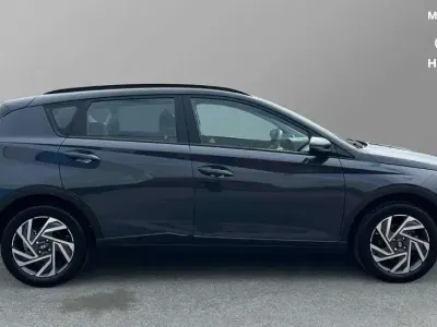 Usado Hyundai Bayon Advanced 100 HP (73 kW) 2024 Cinzento SUV