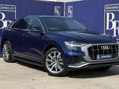 Używany Audi Q8 S-Line 340 KM (250 kW) 2020 Niebieski SUV