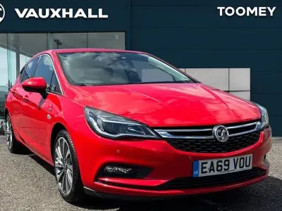 Used Vauxhall Astra S 150 HP (110 kW) 2019 Red Hatchback