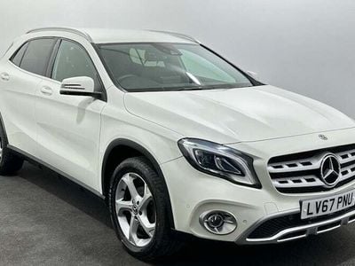 Mercedes GLA220