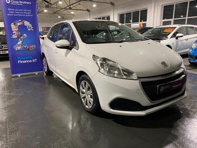 White Used 2018 Peugeot 208 Access Hatchback | £6,000 (Fair price)