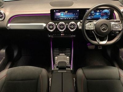 Mercedes EQB300