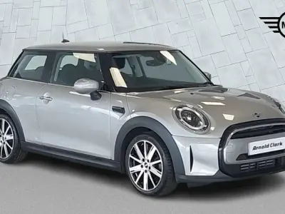 Used Mini Cooper Classic 134 HP (98 kW) 2023 Silver Hatchback