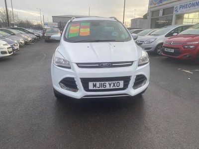 Used Ford Kuga Titanium 180 HP (132 kW) 2016 White SUV