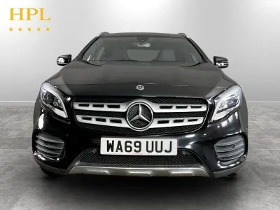 Usado Mercedes GLA180 AMG line 122 HP (89 kW) 2019 Preto SUV