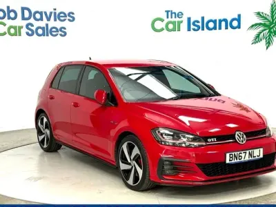 Used VW Golf VII GTI 230 HP (169 kW) 2017 Red Hatchback