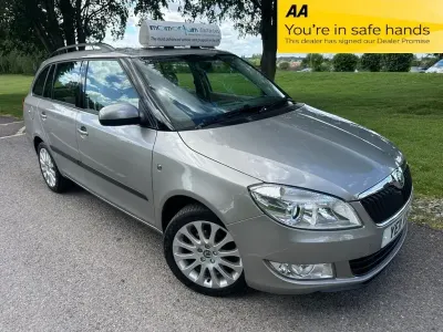 Used Skoda Fabia Elegance 75 HP (55 kW) 2011 Beige Estate