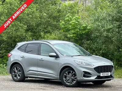Begagnad Ford Kuga ST-Line 120 HK (88 kW) 2021 Silver SUV