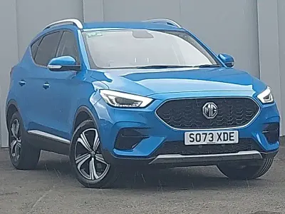 Usado MG ZS Excite 111 CV (81 kW) 2024 Azul SUV