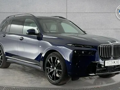 Begagnad BMW X7 M Sport 347 HK (255 kW) 2024 Blå SUV