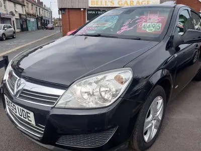 Used Vauxhall Astra Active 140 HP (102 kW) 2009 Black Hatchback