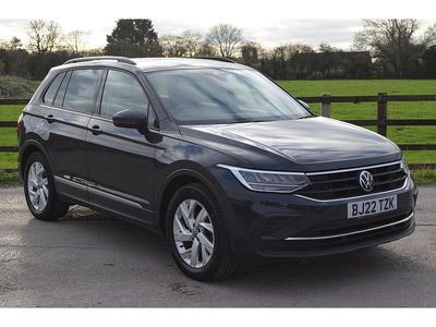 Grey Used 2022 VW Tiguan Life SUV | £12,389 (Fair price)