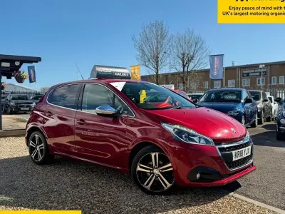 Used Peugeot 208 GT-line 100 HP (73 kW) 2018 Red Hatchback