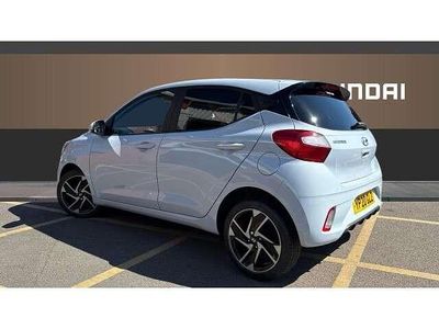 Usado Hyundai i10 Premium 84 HP (61 kW) 2020 Cinzento Citadino
