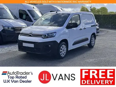 Used Citroën Berlingo 75 HP (55 kW) 2021 White MPV
