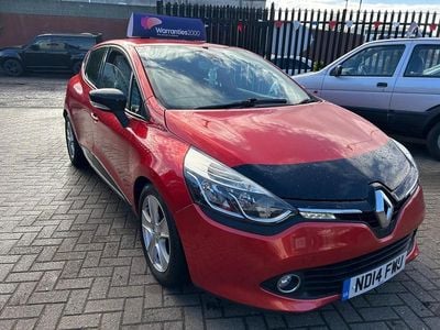 Used Renault Clio IV Dynamique 90 HP (66 kW) 2014 Red Hatchback