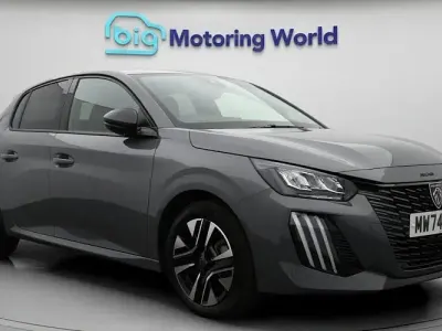 Used Peugeot 208 Allure 101 HP (74 kW) 2024 Grey Hatchback