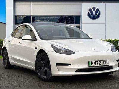 White Used 2022 Tesla Model 3 RWD Sedan | £20,390 (Fair price)